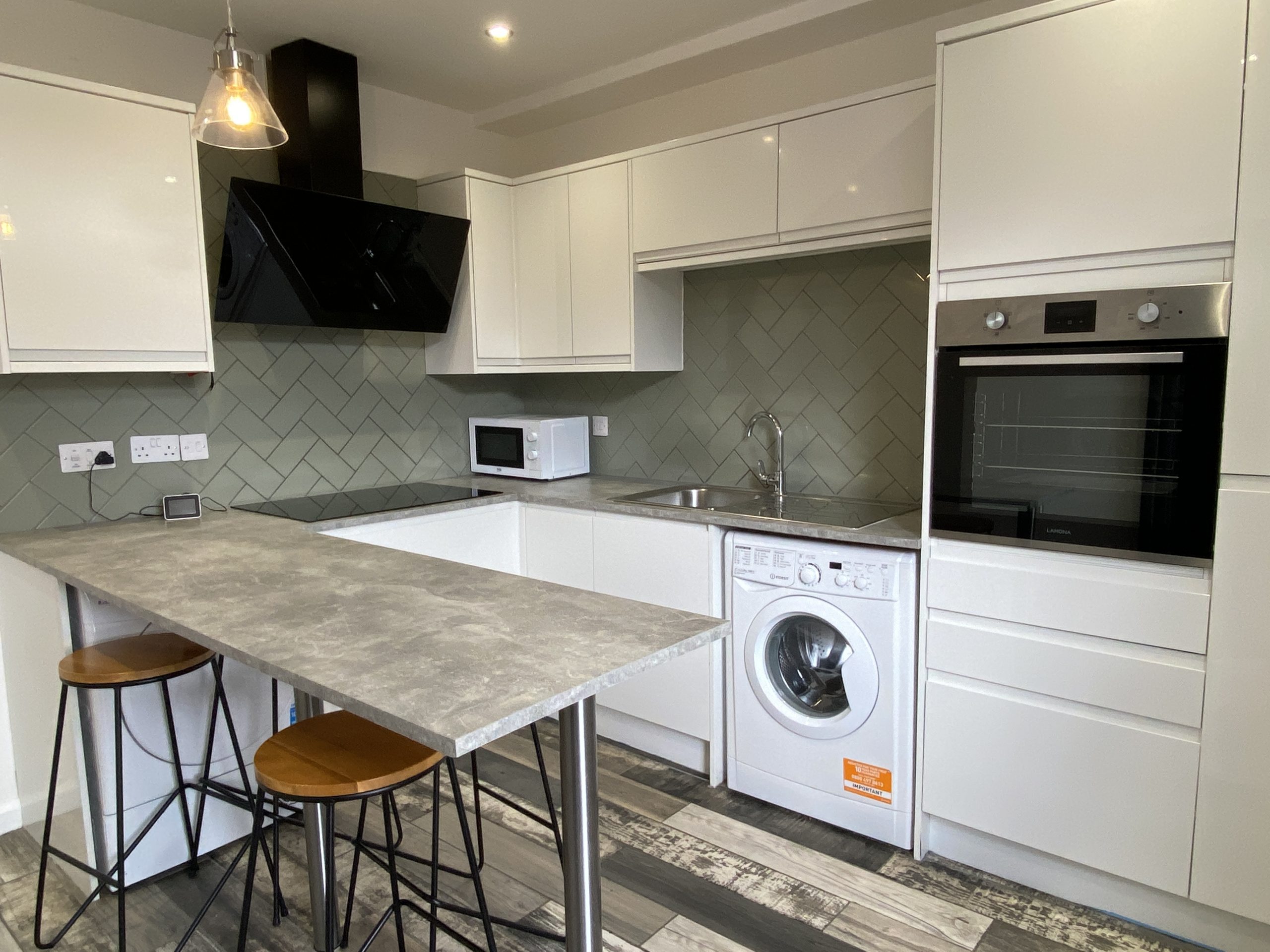 Student property: Modern 5-Bed near Eccy Road in Sheffield